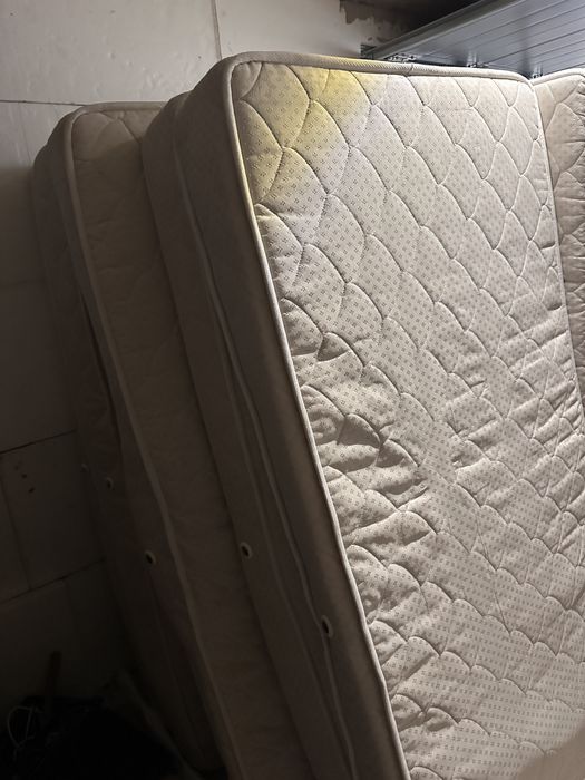 Хотелска база с матрак