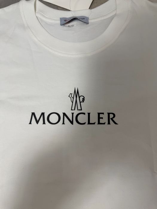 Tricou Moncler..