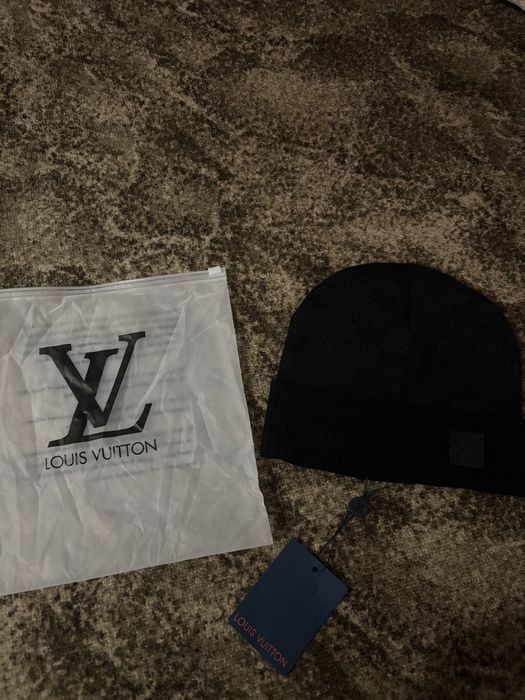 Louis vuitton зимна шапка