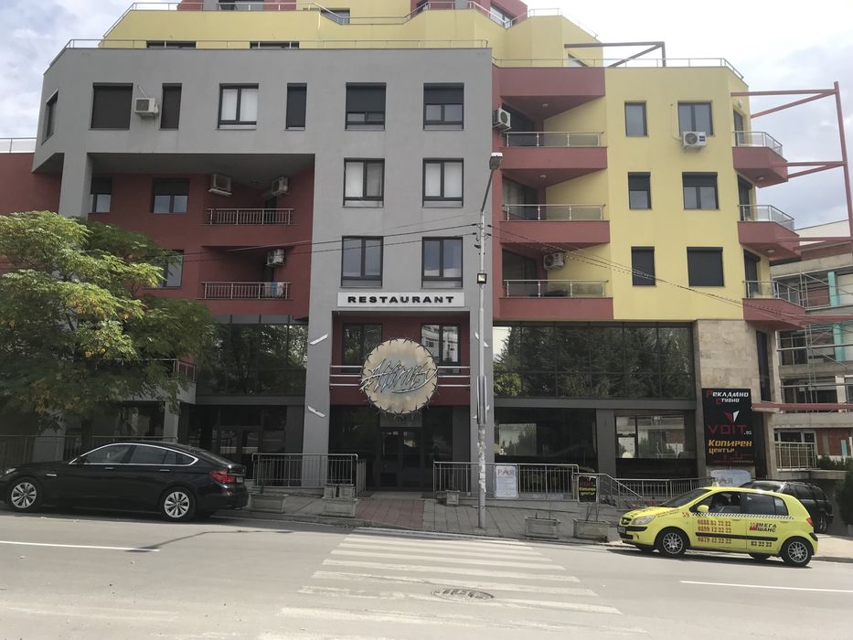 Дава се под наем Офис в Благоевград, Запад - 119 кв.м за 816 € - Снимка #11