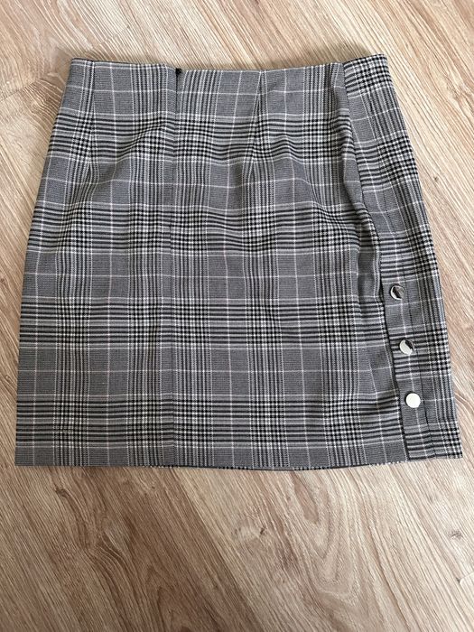 Къса пола на карета  C&A