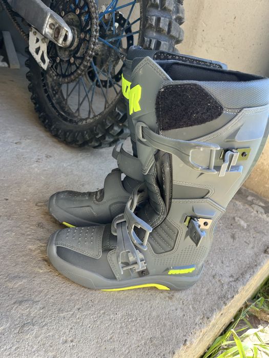Ghete motocross thor marimea 40