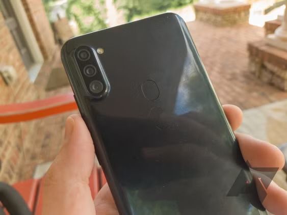 Продаётся Samsung A11 32gb Black в идеальном состаяние