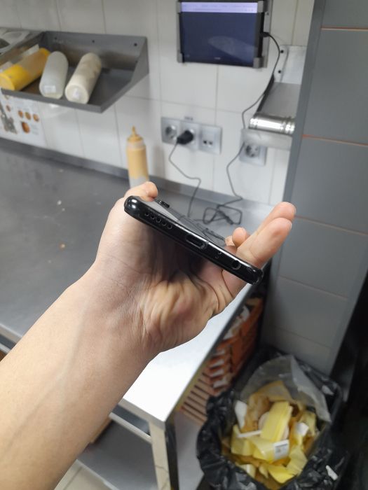 Telefon sotiladi Redmi Note 8