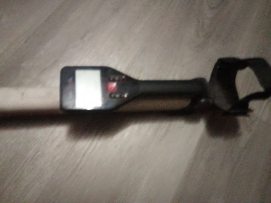 Продам металоискатель бу