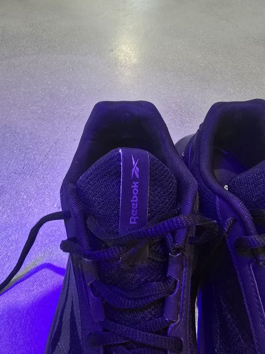 Pantofi Reebok  27.5 cm