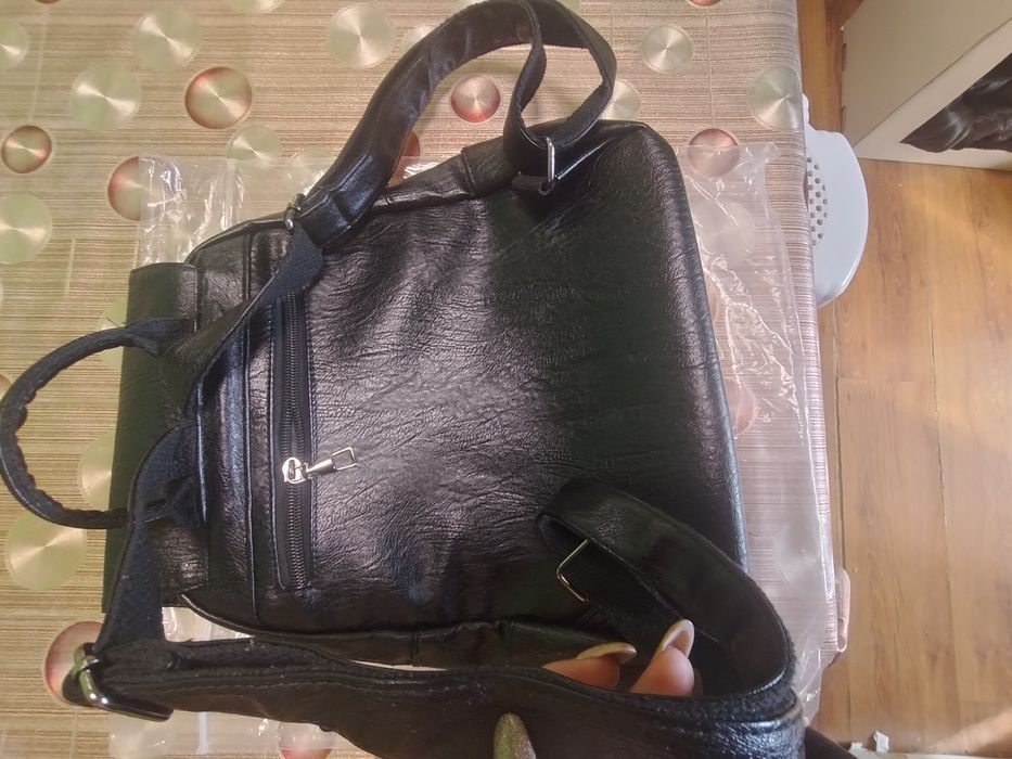 Дамска кожена раница