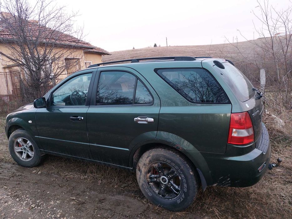 Ефтини части Киа Соренто 170 коня и 140 всичко налично само на части.