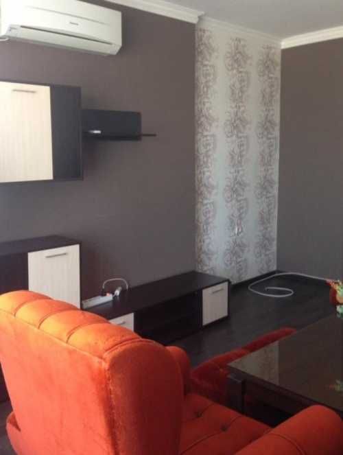 Двустаен апартамент в Люлин 3