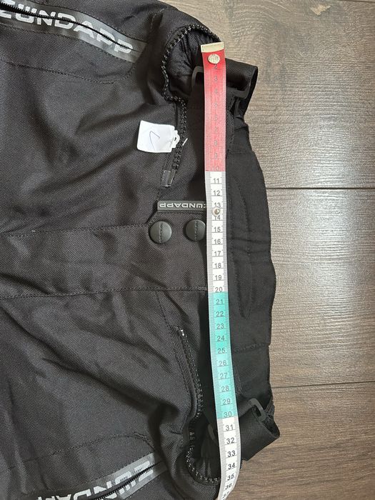 Pantaloni moto cu protectii genunchi