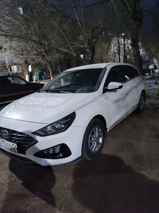 Продам хиундай ай 30