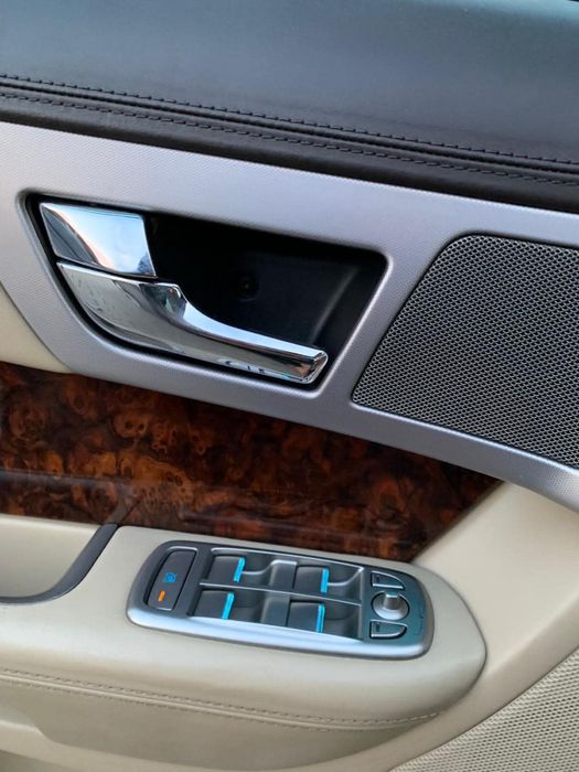 Se vinde Jaguar xf 3.0 D