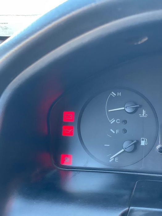 Продам Мазду 323