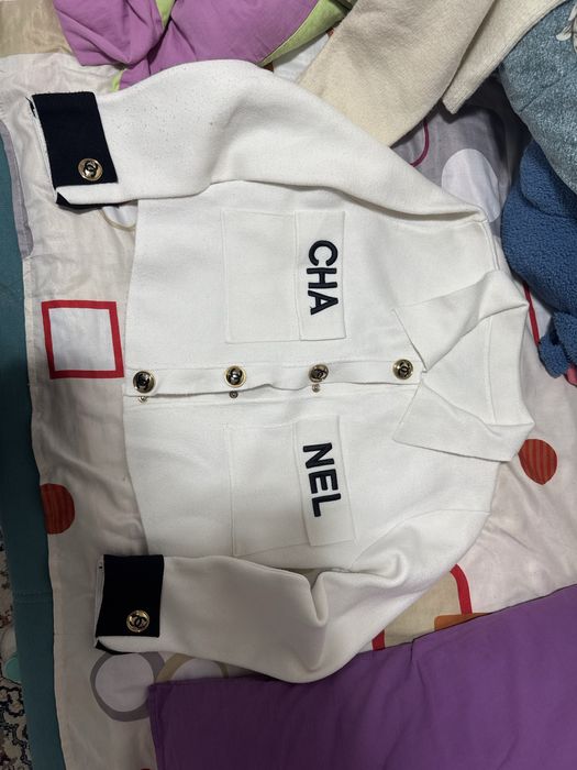 Кофта chanel и полузамок