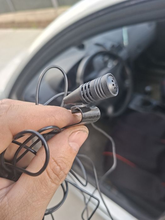 Vând microfon extern navigație