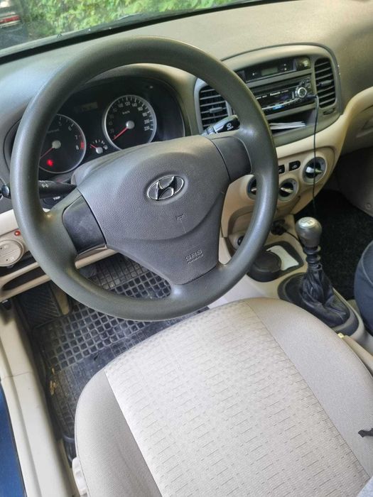 Vand hyundai accent 2006 cu GPL