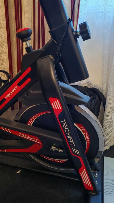 Bicicleta spinning TECHFIT®