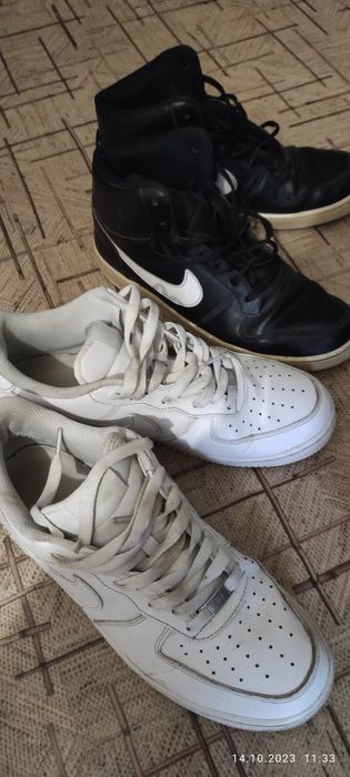 Продам кроссовки