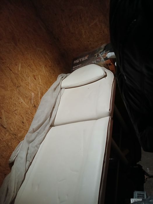 Продаю удобную кушетку