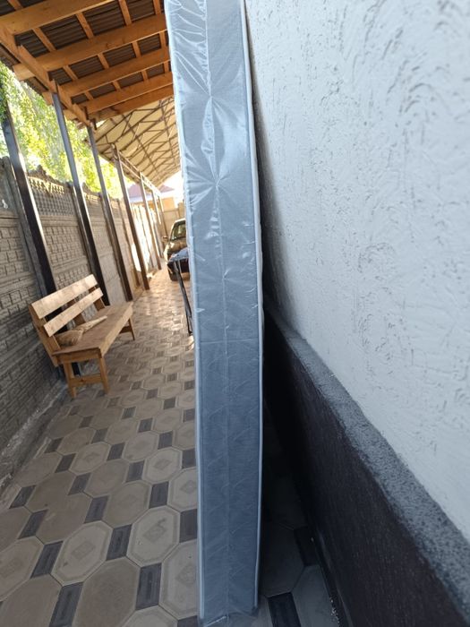 Матрас в отличном состоянии