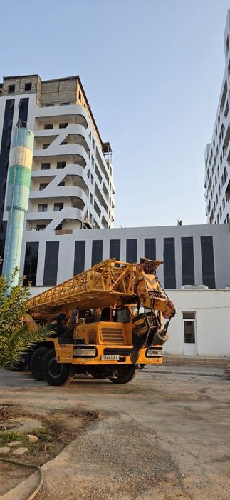 XCMG 50 ton 2009 yil sotiladi srochno kami bor  holati idyal aloo ishl