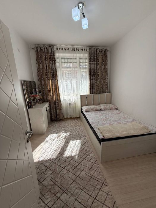 Кровать с матрасом