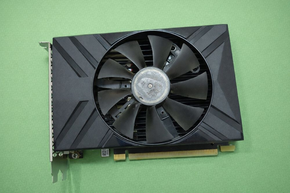 Срочно продам GTX 1650