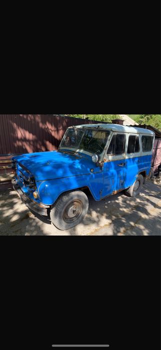 Разбор  уаз 469  мосты коробка 421 двигатель железкрыша можно целиком