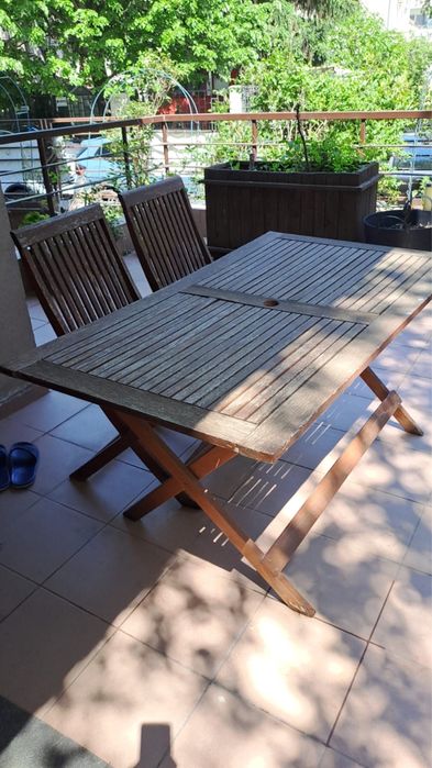 Masa cu scaune de gradina