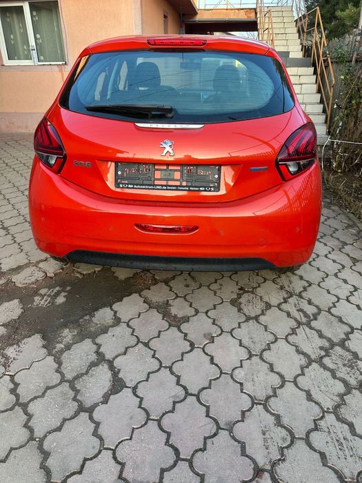 peugeot 208  An 2016