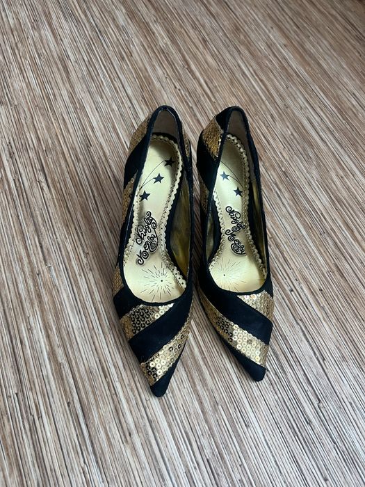 Продам туфли 37 размер