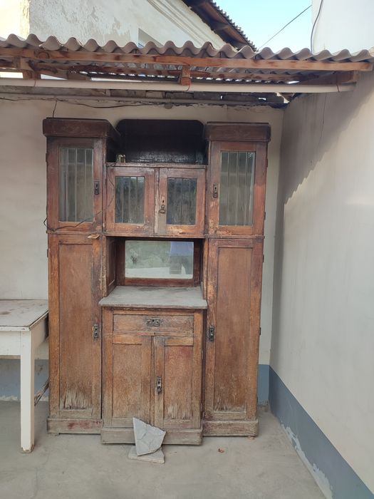 Старинная мебель