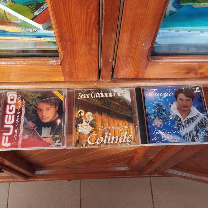 Loturi de3 cd-uri,casetofon radio cd