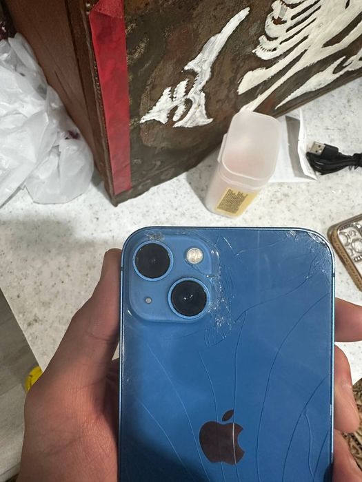 Iphone 13 телефон