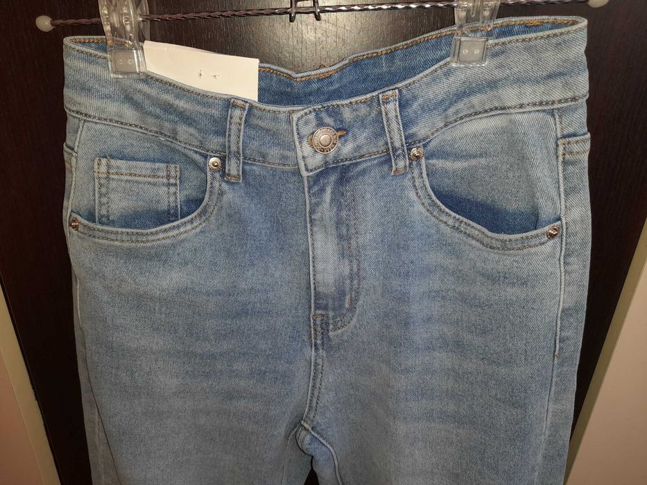 Нови дънки светлосин деним S размер