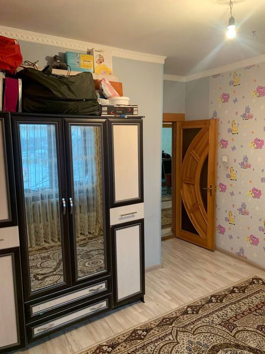 Продаю свою кв 4к 9э массив строител сергели курувчи метро 12 бекат