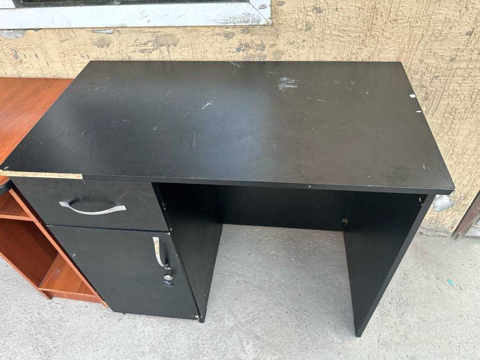 Cтол  narxi 200.000