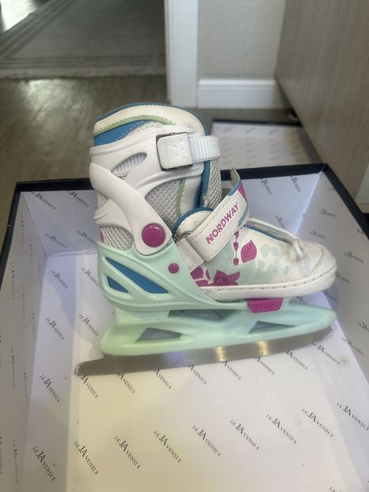 Коньки детские, размер 26-31
