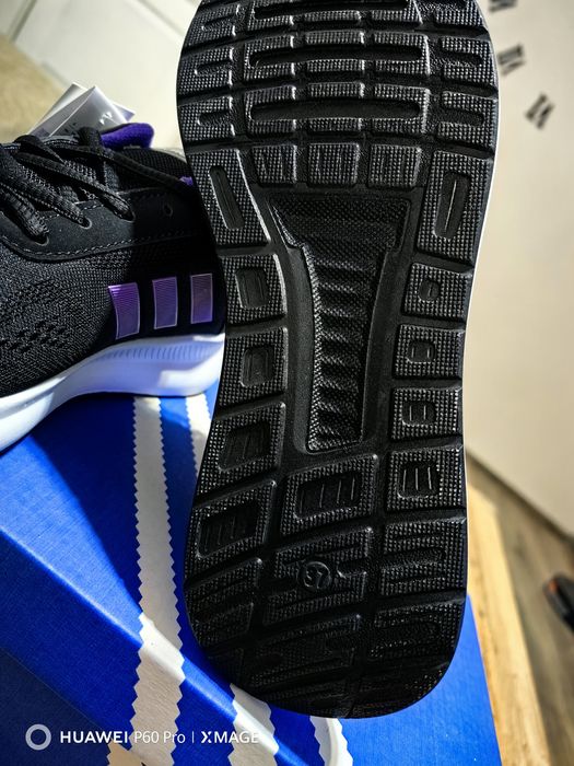 Маратонки Adidas