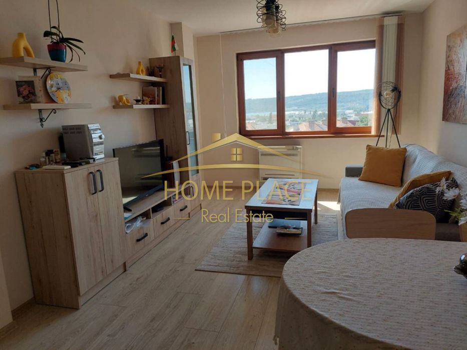 ДВУСТАЕН апартамент под наем - Център