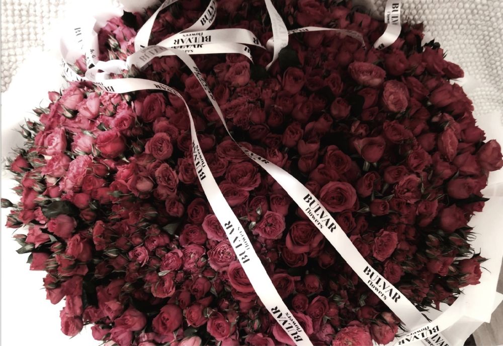 Розы кустовые пионовидные