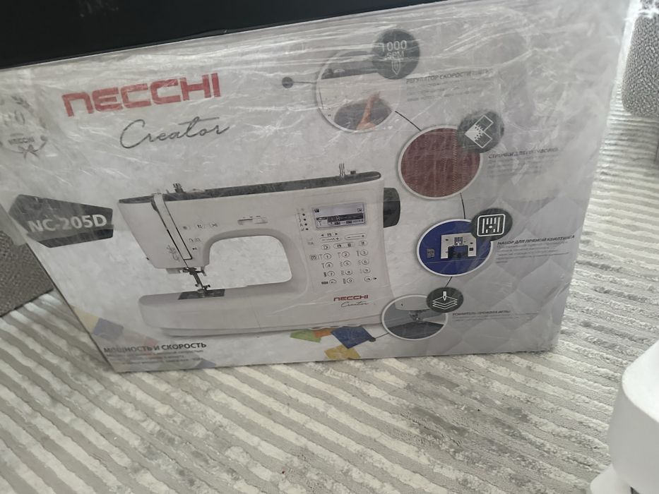 Швейная машинка Necchi