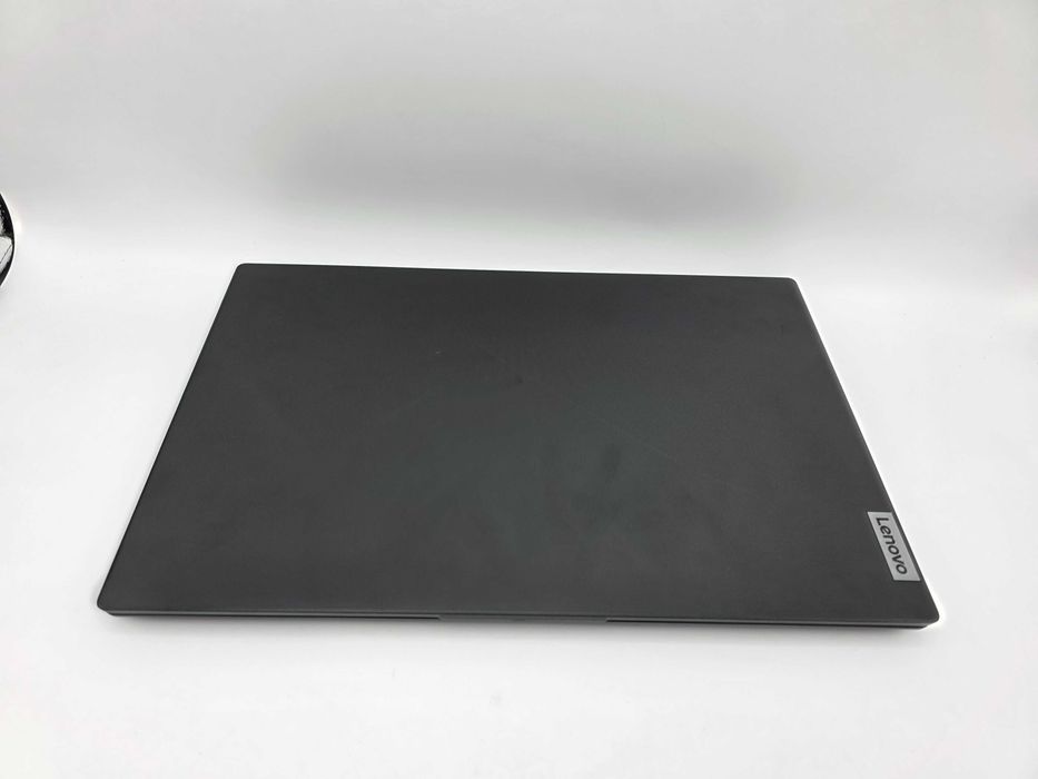 Laptop 15.6" FHD Lenovo V15 G4 AMN AMD Ryzen 5 7520U 8GB DDR5 256GB SSD Nou FullBox