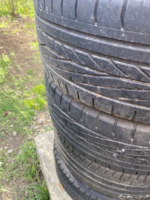 2 buc vara  215/45/17 si 2 buc 205/45/17