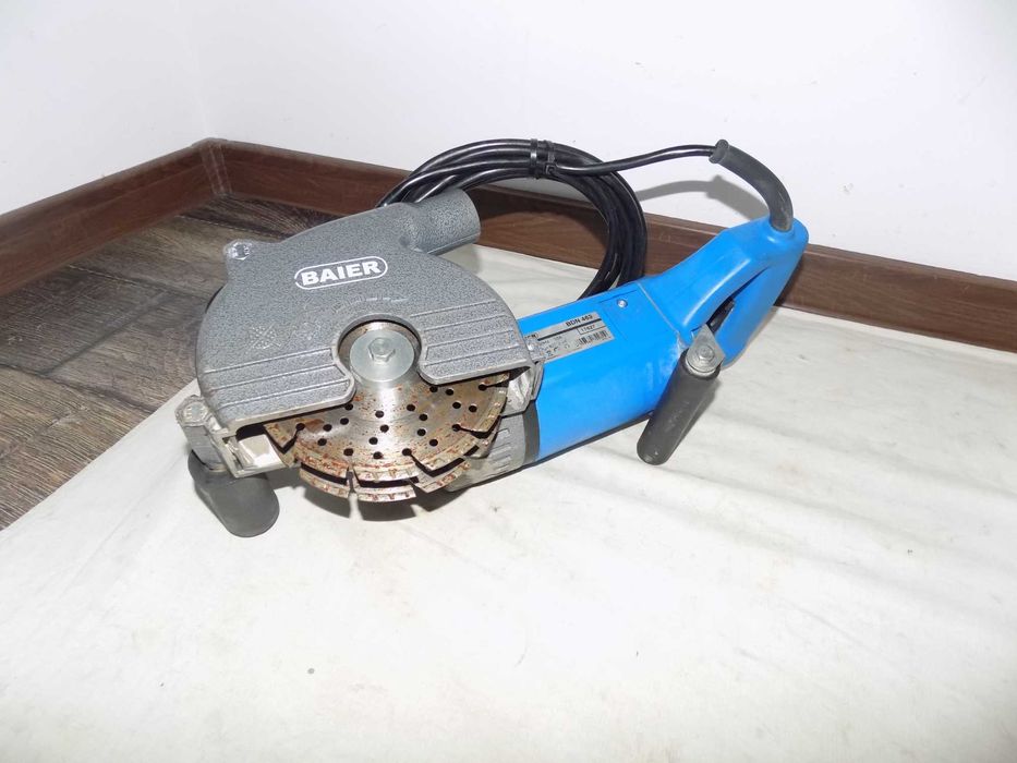 Masina slituit (canelat)  BAIER  (Germania)