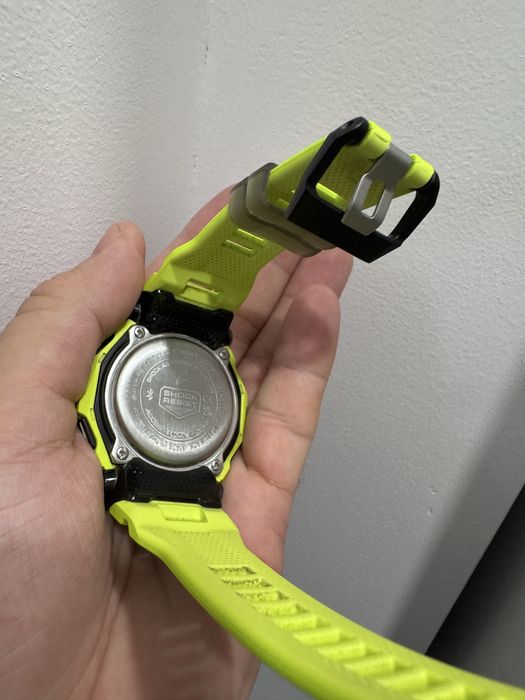 Продам часы оригинал Casio GBD-200 в идеале