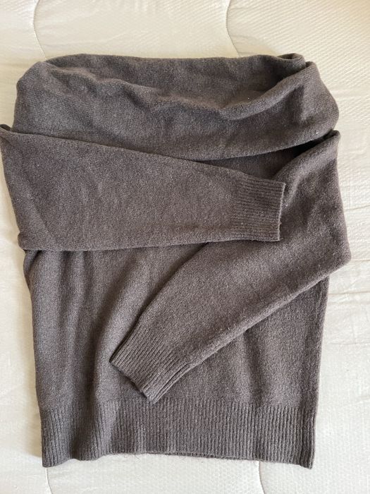 ZARA пуловер S р-р с паднали рамене