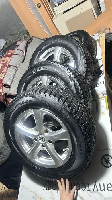 Продам комплект колёс R15