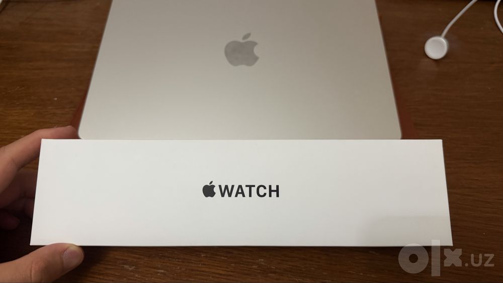 Коробка от apple watch se gen 1