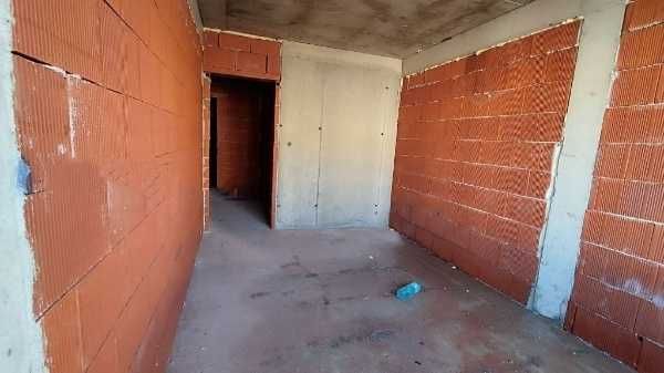 Продава се Двустаен апартамент в Пловдив, Южен - 62 кв.м за 967 €/кв.м - Снимка #2